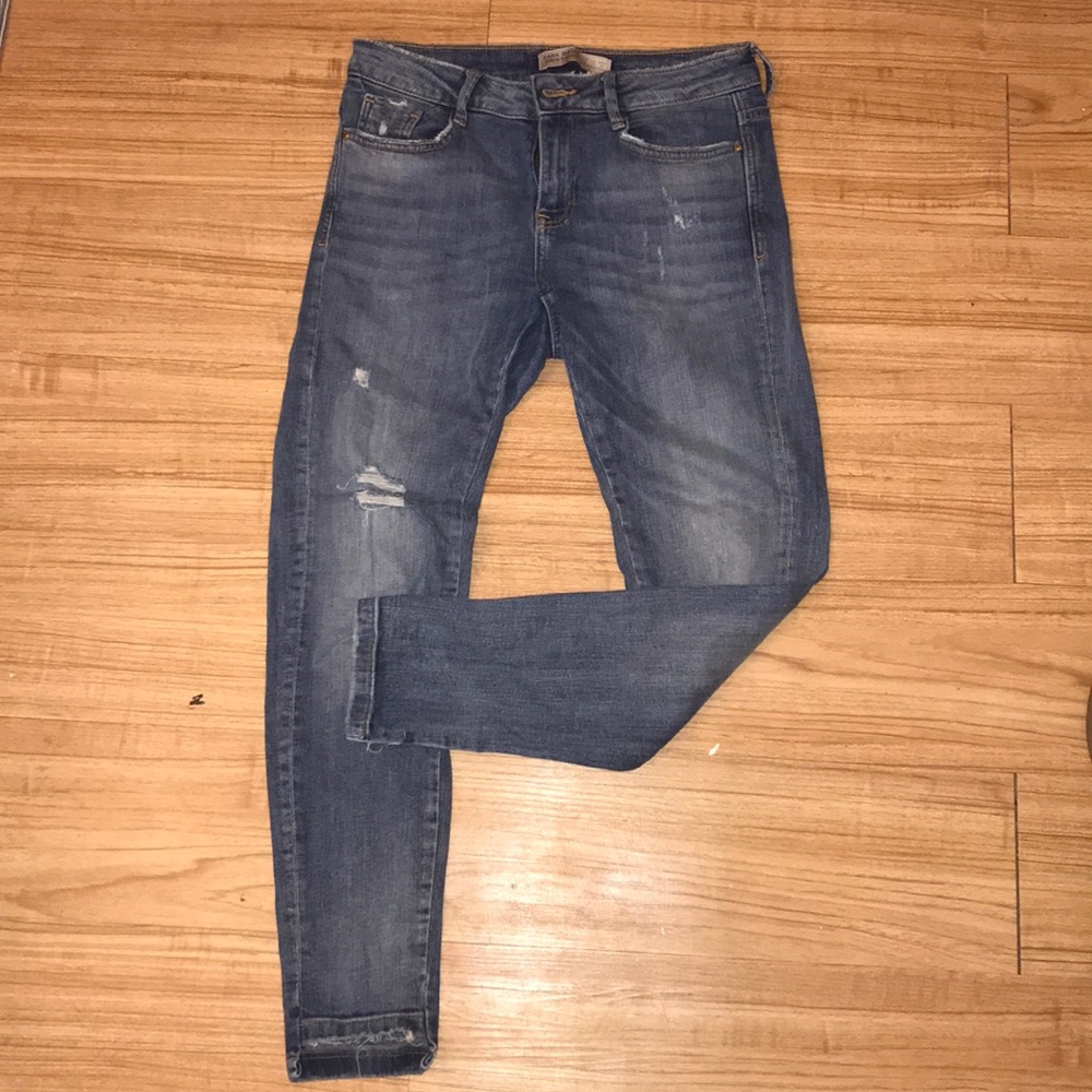 Zara distressed Mid Rise Denim